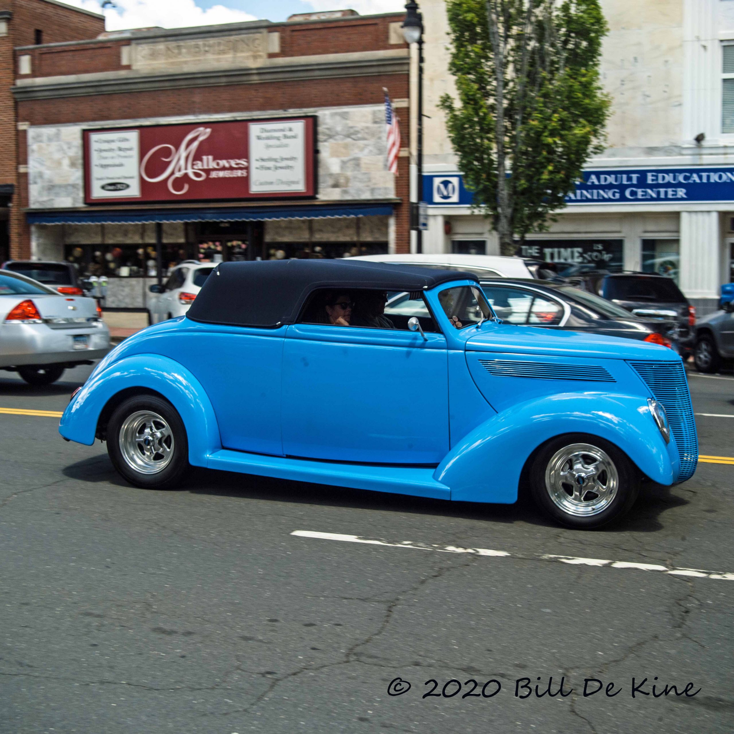 Cruise Night on Main Street Middletown