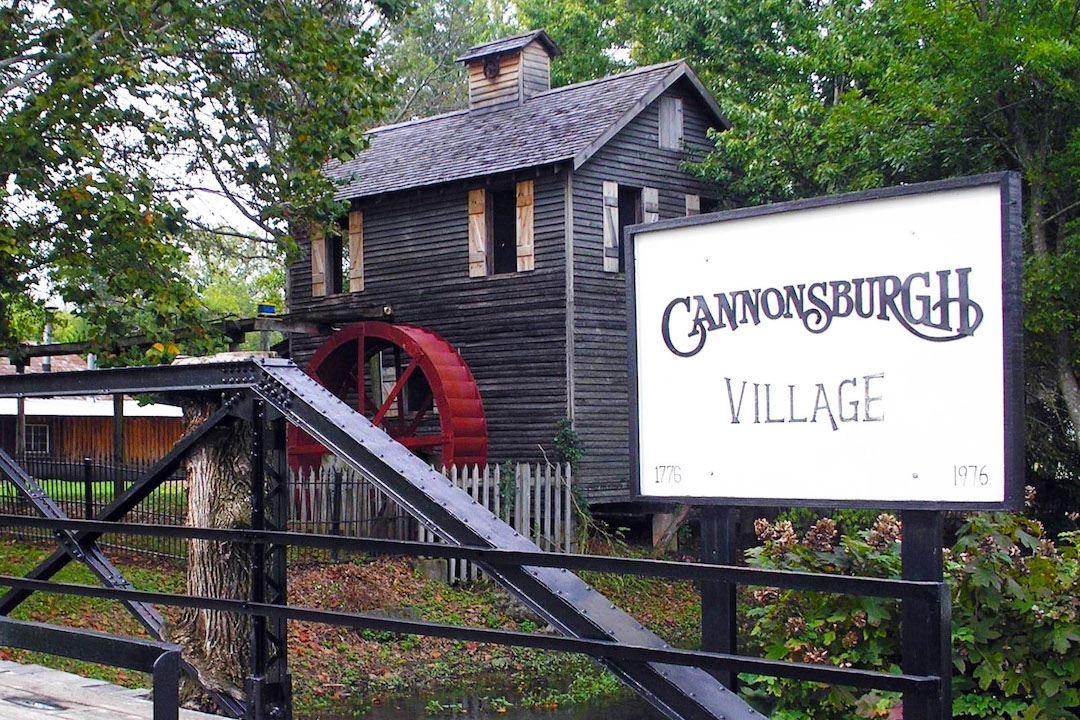 Pioneer Days Car Show at Cannonsburgh Village