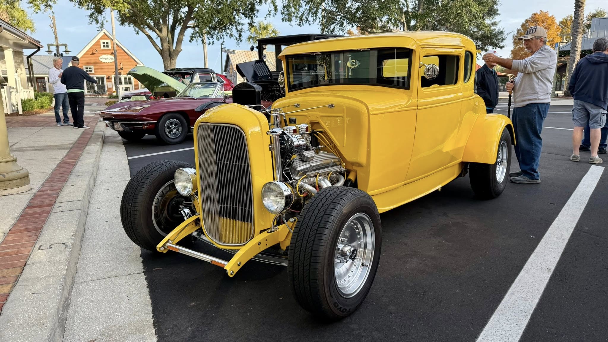 Market of Marion Car Show