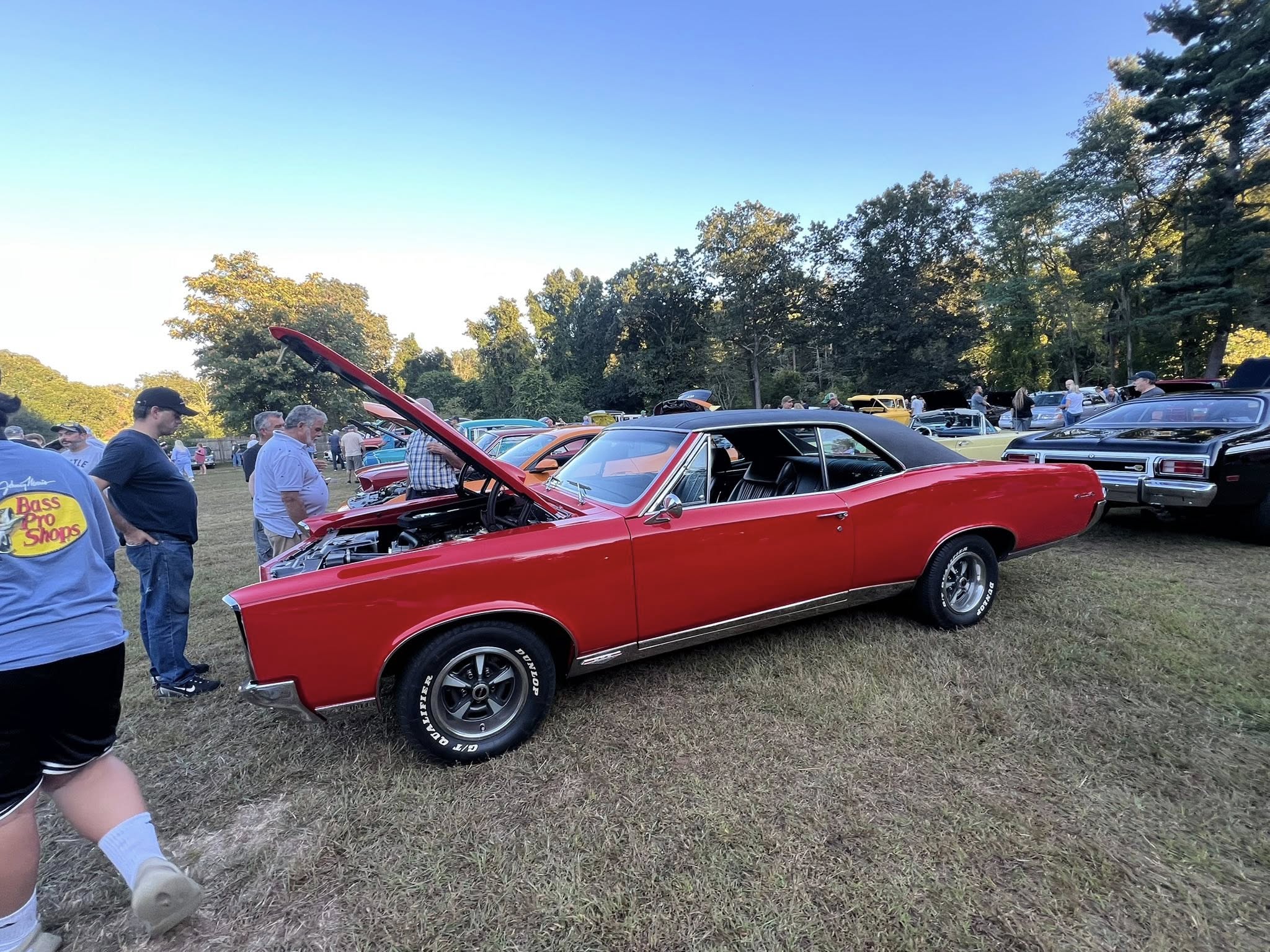 Hlobik's Cars, Trucks & Bikes - Monday Night Car Show