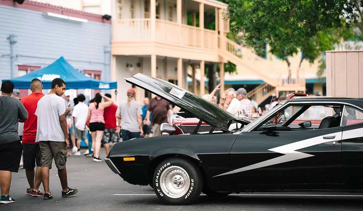 Friday Night Muscle Car Show & Cruise