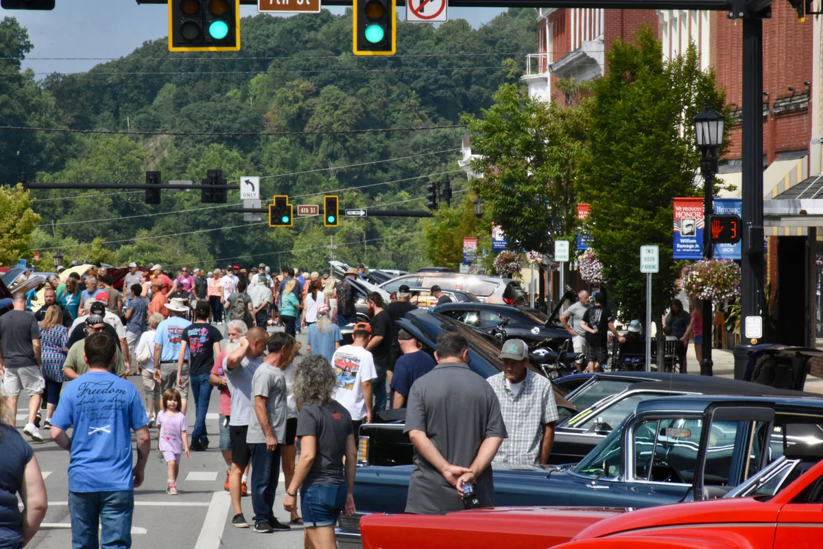 Classic Cruise In & Car Show