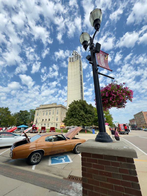 Cruisin' to the Square