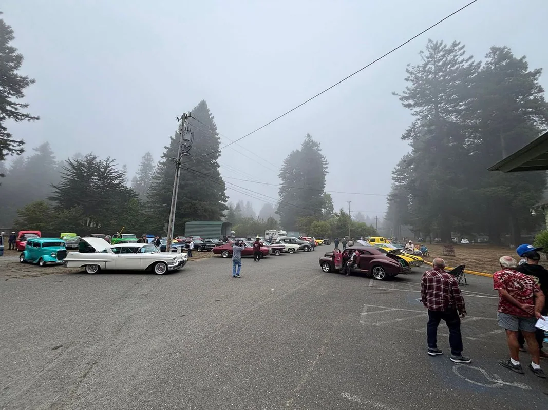 Moose on the Loose Car show
