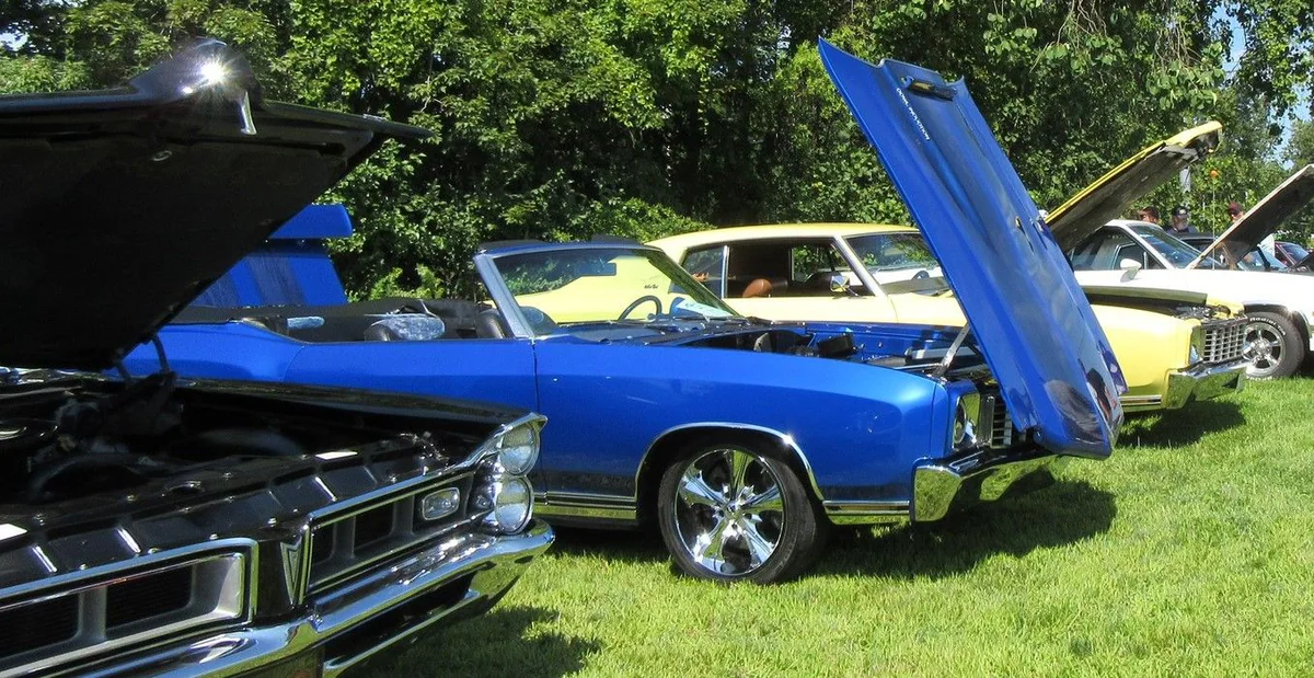 Roar by the Shore 11th Annual Cruise In'