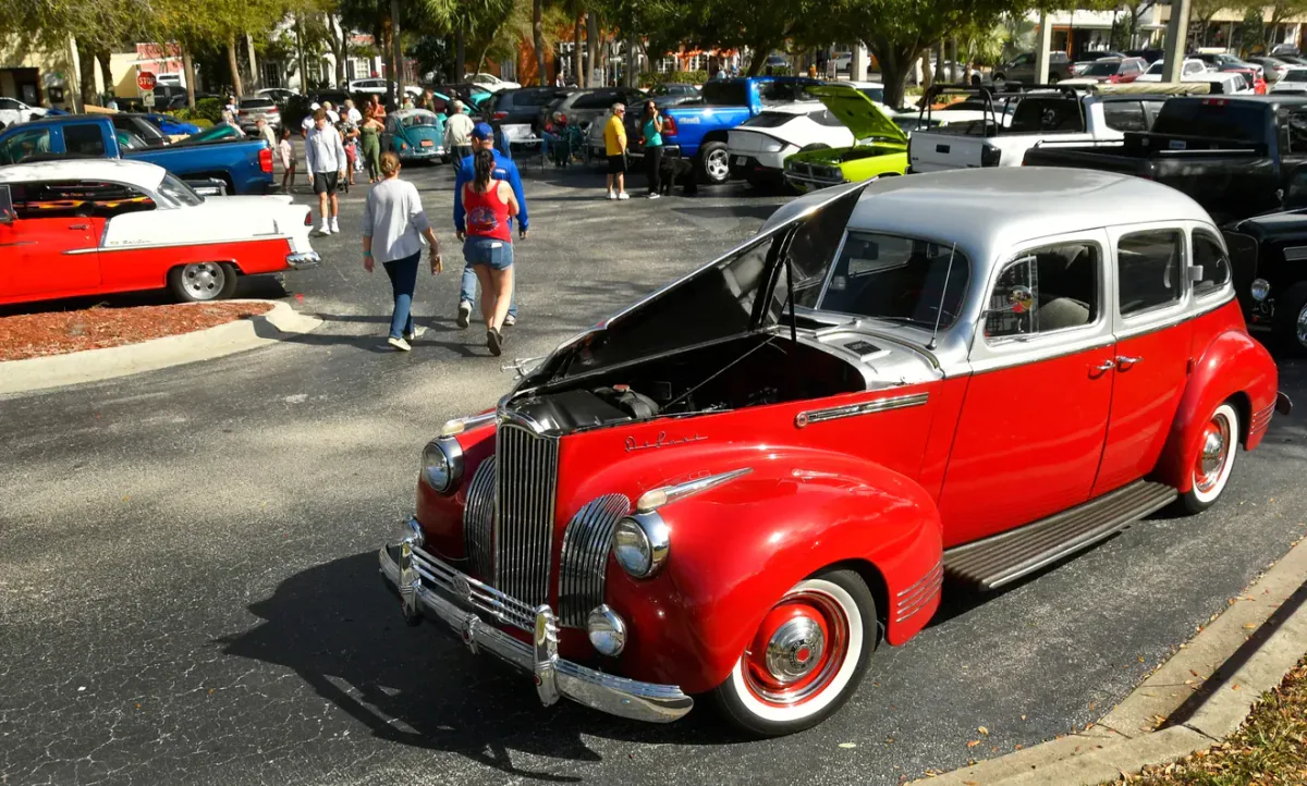 Dixie Cruisers Cruise-In
