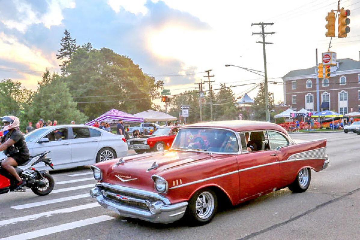 Royal Oak Car Show in the Park