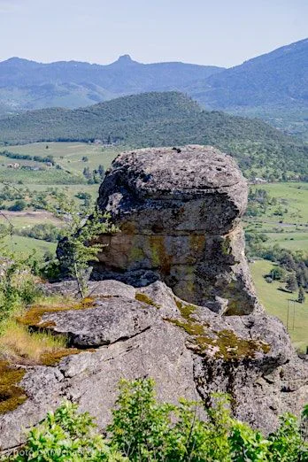 The Geology of Pompadour Bluff - Traveling Back in Time 40 Million Years